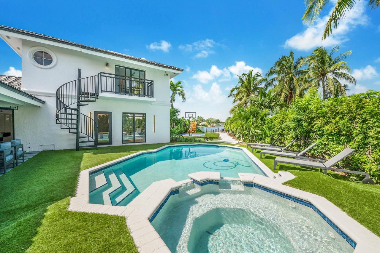 Miami Oasis With Lakefront Beach Jacuzzi And Golf L56 Tamiami Exterior photo
