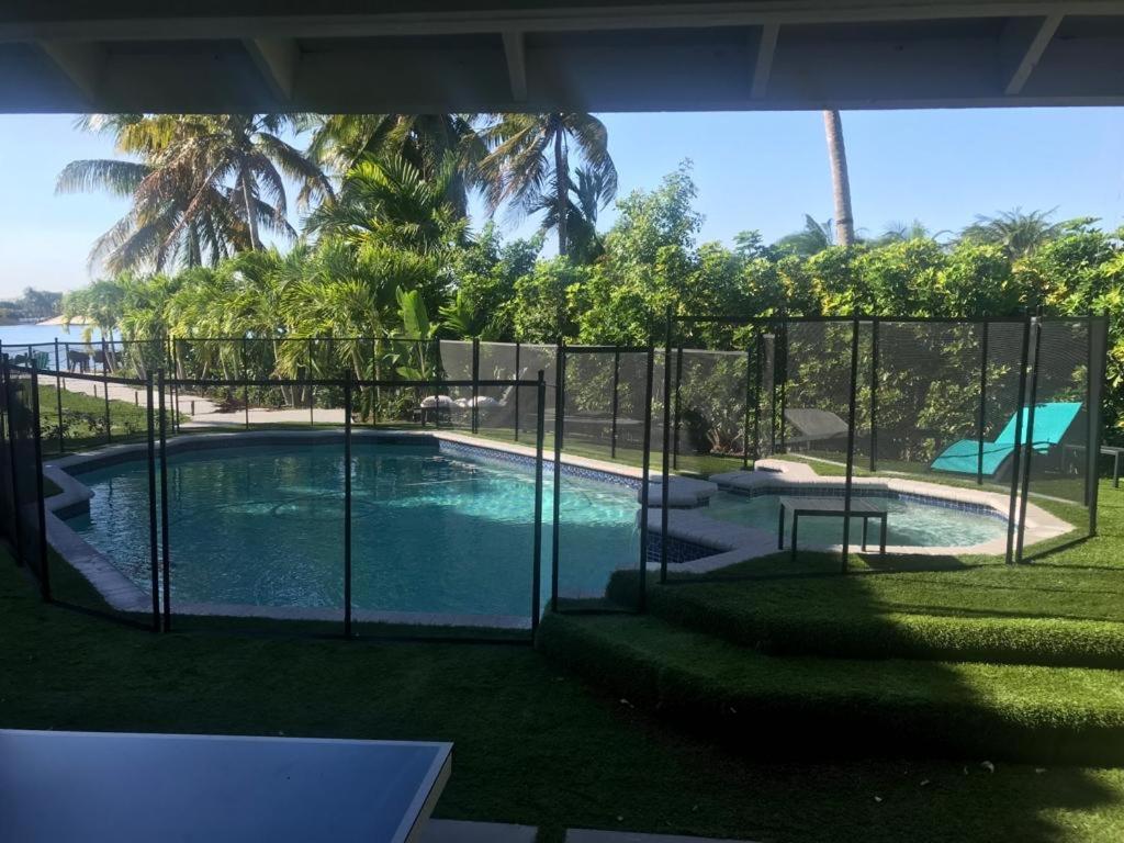 Miami Oasis With Lakefront Beach Jacuzzi And Golf L56 Tamiami Exterior photo